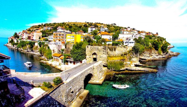 Istanbul, Lake Abant and the coasts of Kilyos